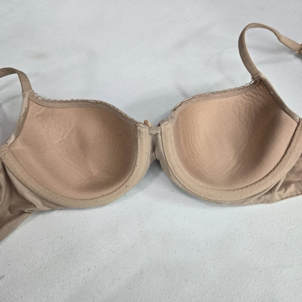 Victoria's Secret Women‎ Bra 32D Beige Body By Lined Demi T Shirt Underwired